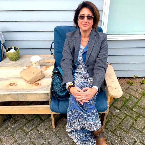 Meet your Posher, Susan - Picture 2 of 3